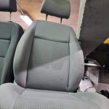 Sedile anteriore sx VOLKSWAGEN CADDY  del 2010