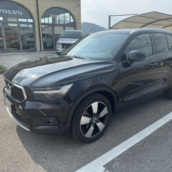 Volvo XC40 D4 AWD Momentum Pro 2.0 TDCi 190CV S&S