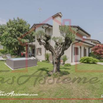 Bifamiliare in vendita a Rossano Veneto (Vicenza)