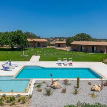 Attivita commerciale in vendita a Noto (Siracusa)