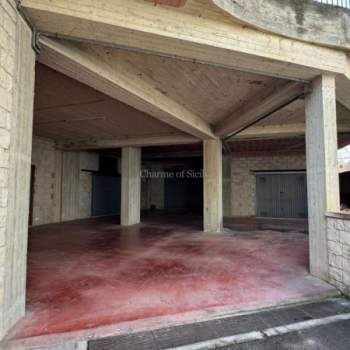 Magazzino in vendita a Modica (Ragusa)