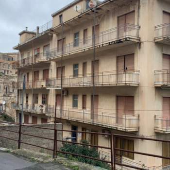 Appartamento in vendita a Modica (Ragusa)