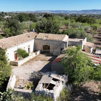 Casa singola in vendita a Modica (Ragusa)