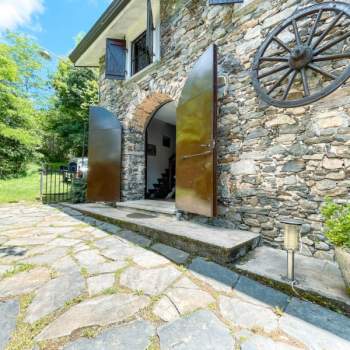 Casa singola in vendita a Ameno (Novara)