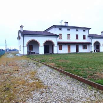 Bifamiliare in vendita a Mestrino (Padova)