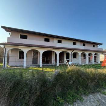 Trifamiliare in vendita a San Bellino (Rovigo)