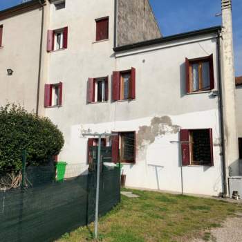 Casa singola in vendita a Lendinara (Rovigo)