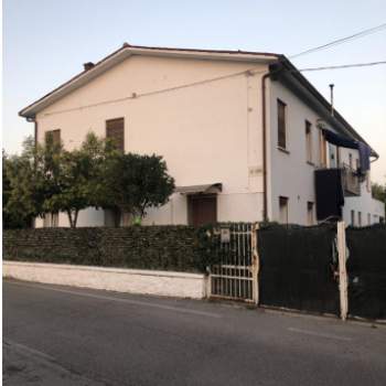 Trifamiliare in vendita a Conselve (Padova)