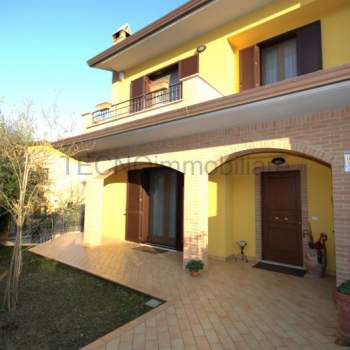 Bifamiliare in vendita a Corciano (Perugia)