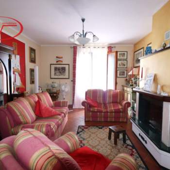 Casa a schiera in vendita a Terranuova Bracciolini (Arezzo)