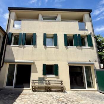 Bifamiliare in vendita a Este (Padova)