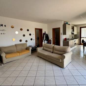 Appartamento in vendita a Este (Padova)