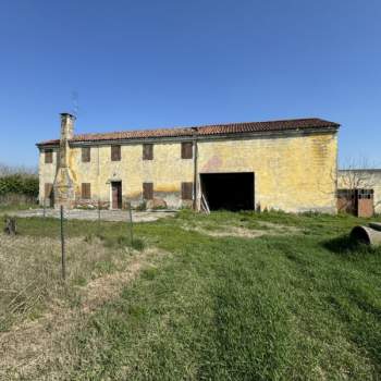 Rustico in vendita a Este (Padova)