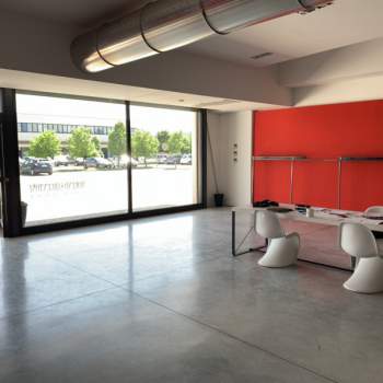 Magazzino in vendita a Ancona (Ancona)