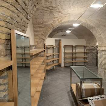Negozio in affitto a Ancona (Ancona)
