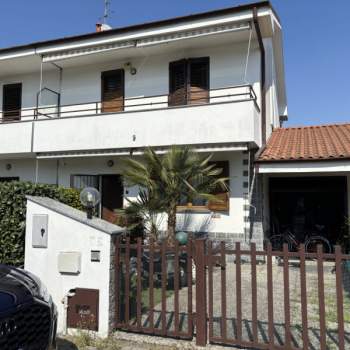 Villa in vendita a Pogliano Milanese (Milano)