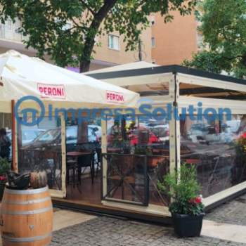 Attivita commerciale in affitto a Napoli (Napoli)