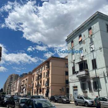 Appartamento in vendita a Napoli (Napoli)