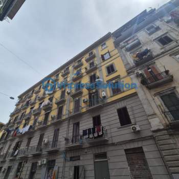 Negozio in vendita a Napoli (Napoli)
