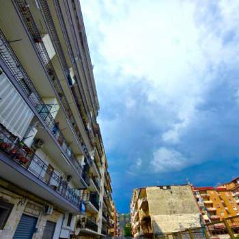 Negozio in affitto a Napoli (Napoli)
