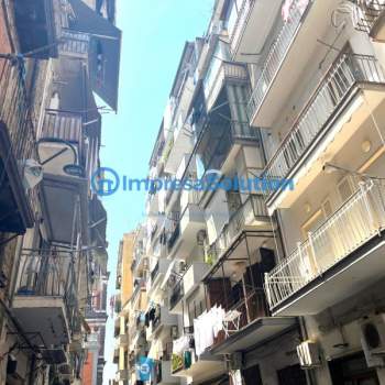 Appartamento in affitto a Napoli (Napoli)