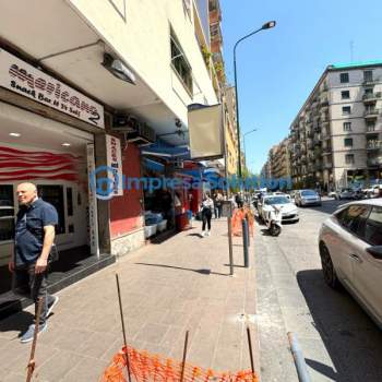 Attivita commerciale in vendita a Napoli (Napoli)