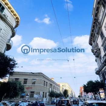Bed and breakfast in vendita a Napoli (Napoli)