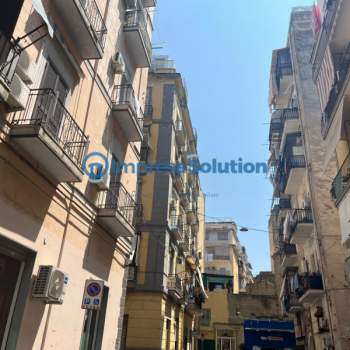 Appartamento in vendita a Napoli (Napoli)