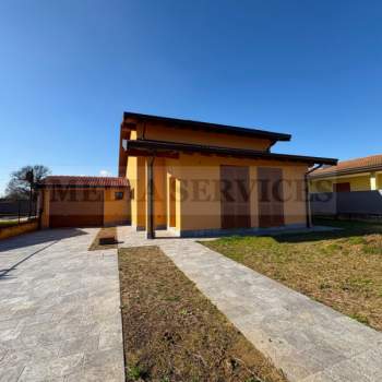 Villa in vendita a Gropello Cairoli (Pavia)