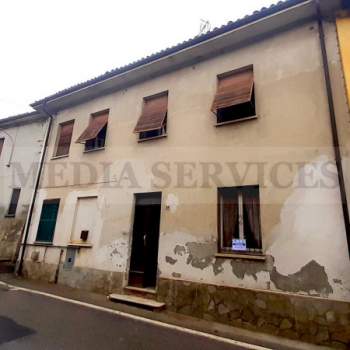 Bifamiliare in vendita a Sannazzaro de' Burgondi (Pavia)