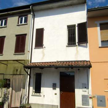 Casa a schiera in vendita a Sannazzaro de' Burgondi (Pavia)