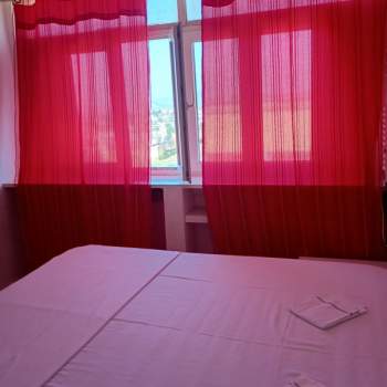 Appartamento in affitto a Napoli (Napoli)