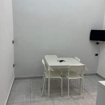 Appartamento in affitto a Napoli (Napoli)