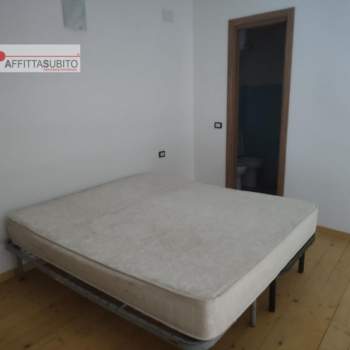 Appartamento in affitto a Napoli (Napoli)