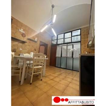 Appartamento in affitto a Napoli (Napoli)