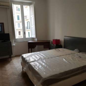 Appartamento in affitto a Napoli (Napoli)