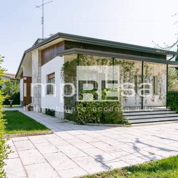 Villa o villino a Porcia (Pordenone)
