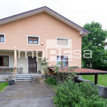 Villa o villino a Montereale Valcellina (Pordenone)