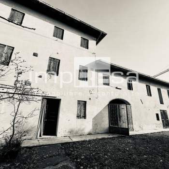 Rustico/Casale/Corte a Spresiano (Treviso)
