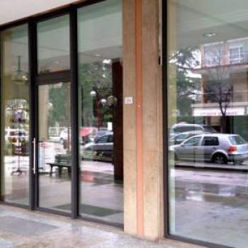 Locale commerciale in vendita a Treviso, Monigo