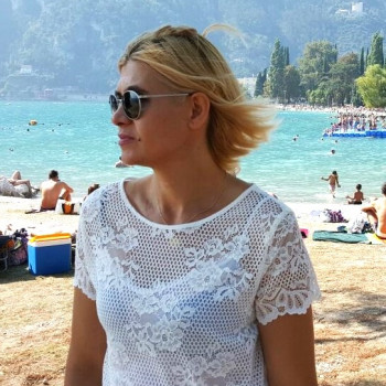 Tatiana, donna elegante e curata