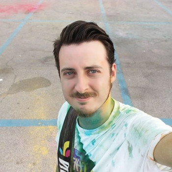 Lorenzo, ragazzo semplice e sportivo 