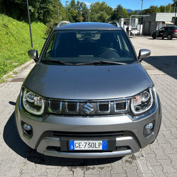 vendo SUZUKI IGNIS 1.2 HYBRID CVT TOP con cambio automatico 