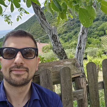 Emanuele, uomo disponibile e sincero 