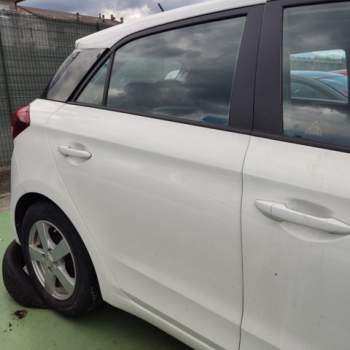 Porta posteriore dx HYUNDAI I20  del 2015