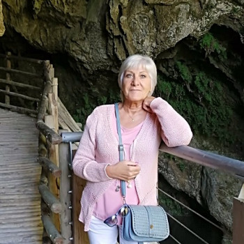 Mara, donna semplice e gentile 
