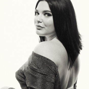 Silvia, ragazza molto affascinante 