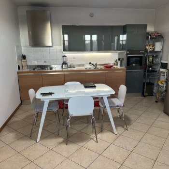 LUGHETTO DI CAMPAGNA LUPIA RECENTE E LUMINOSO APPARTAMENTO