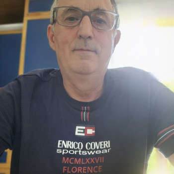 Divorziato per amicizia femminile 