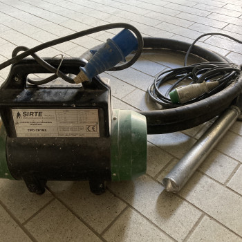 Vibratore per calcestruzzo